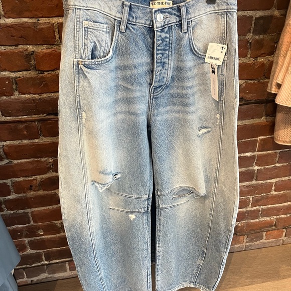 Free People- good luck barrel jeans - Picture 2 of 3